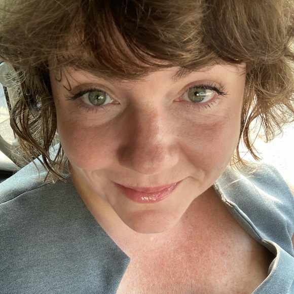 Meet your Posher, Jessica - Picture 5 of 13